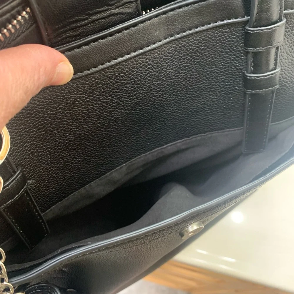 **Steve Madden Black Tote Bag - Picture 5 of 7